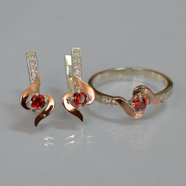 Срібний гарнітур з золотими вставками