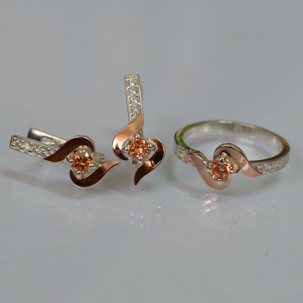 Срібний гарнітур з золотими вставками