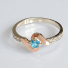 Срібне кільце з золотими вставками