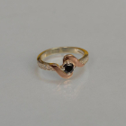 Срібне кільце з золотими вставками