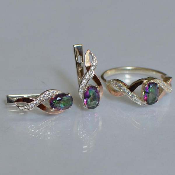 Срібний набір з золотими пластинами