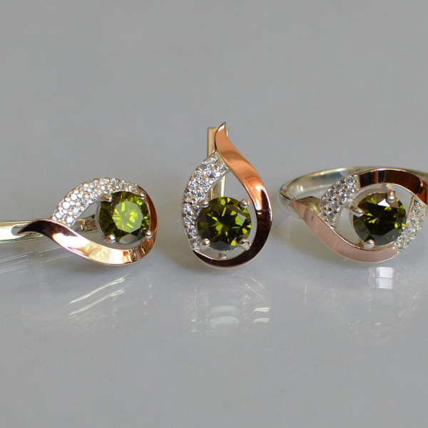 Срібний гарнітур з золотими накладками