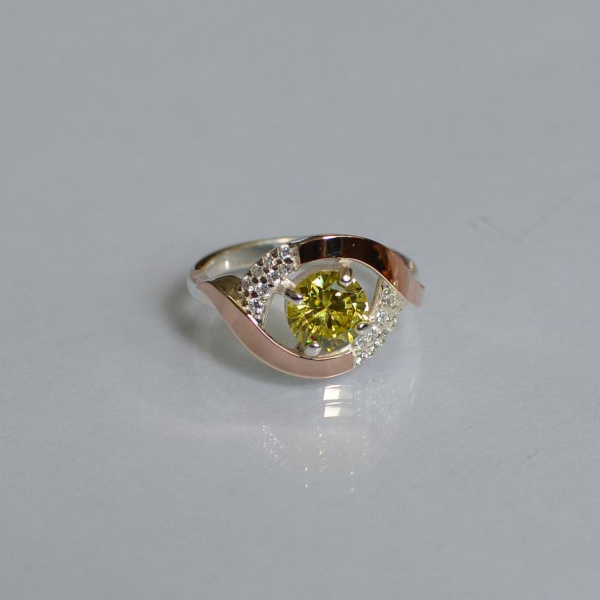 Срібна каблучка з золотими накладками