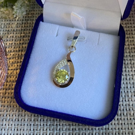 Серебряная подвеска с золотими вставками