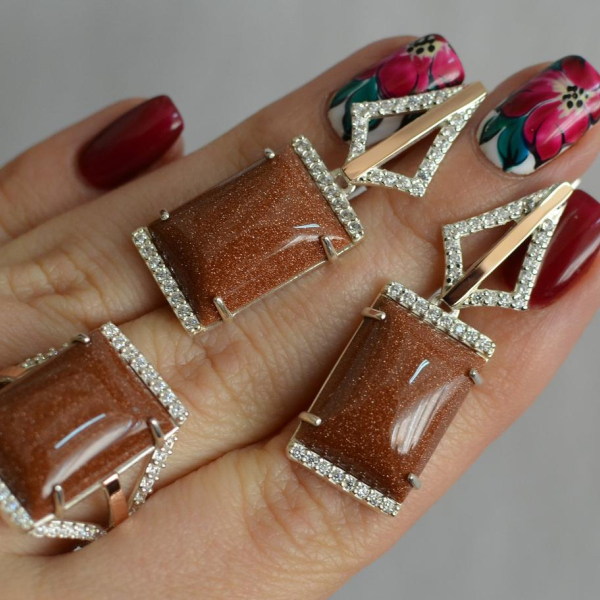 Срібний комплект з кабашонами