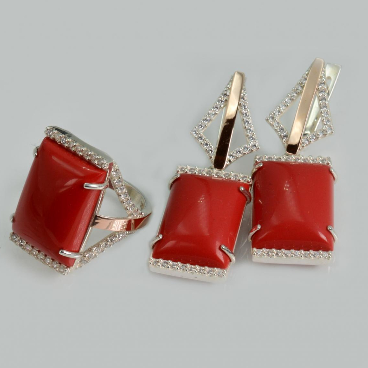 Срібний комплект з кабашонами