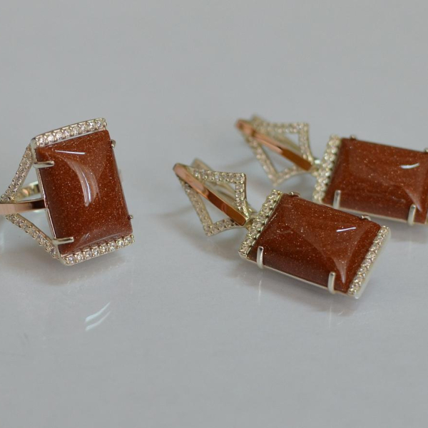 Срібний комплект з кабашонами