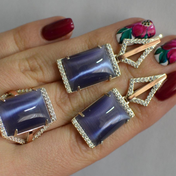 Срібний комплект з кабашонами