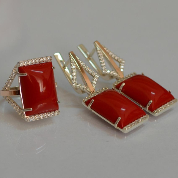 Срібний комплект з кабашонами