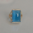 Срібна каблучка з кабашоном