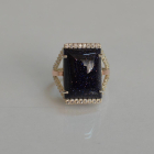 Срібна каблучка з кабашоном