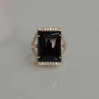 Срібна каблучка з кабашоном