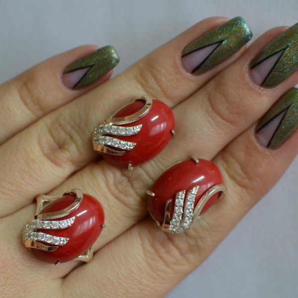 Срібний набір з золотими пластинами