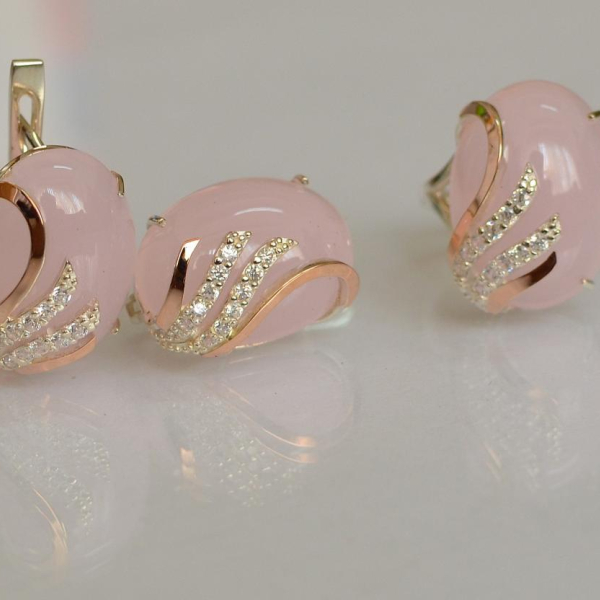 Срібний набір з золотими пластинами