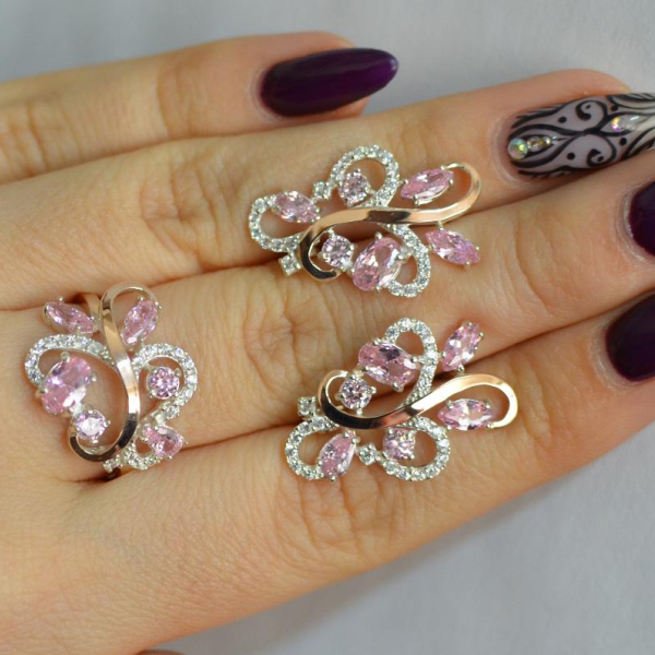 Срібний набір з золотими пластинами