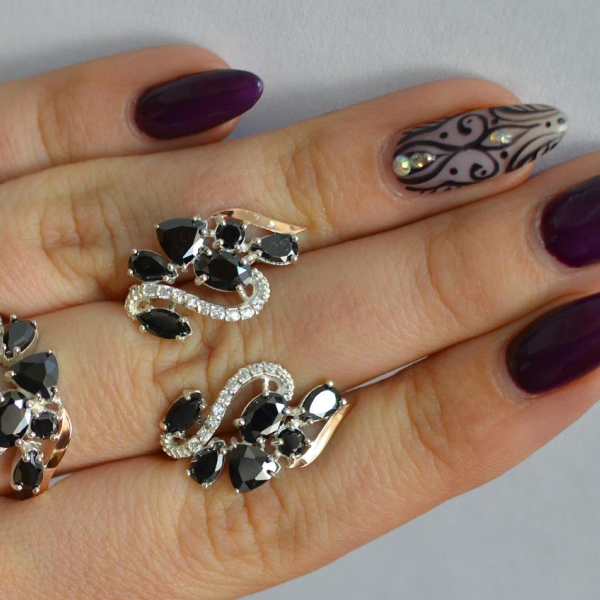 Срібний набір з золотими пластинами