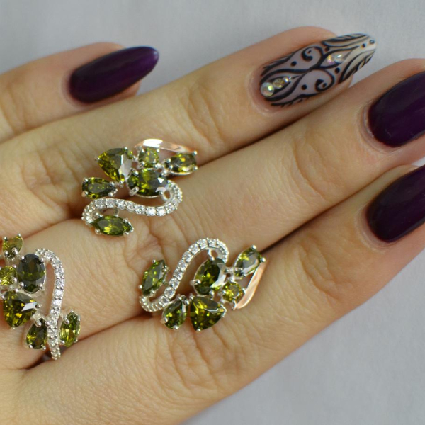 Срібний набір з золотими пластинами