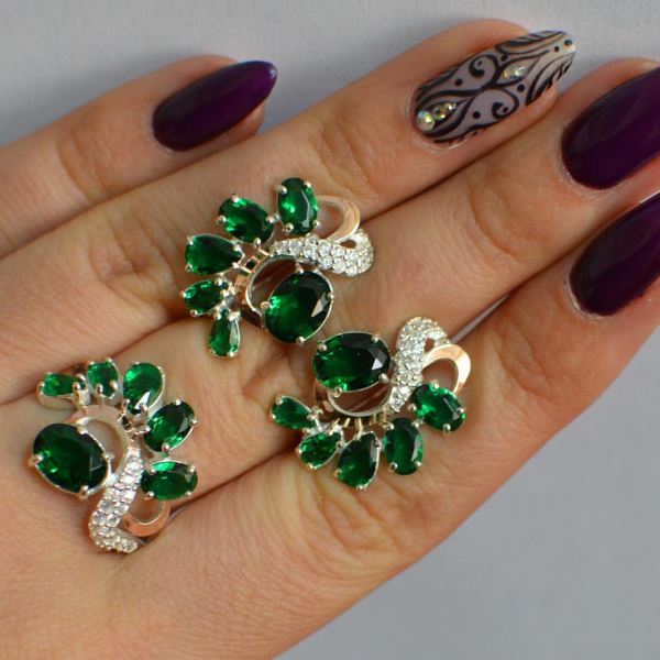 Срібний набір з золотими пластинами