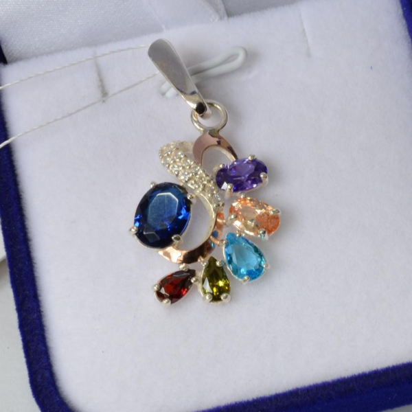 Срібна підвіска з пластинами золота