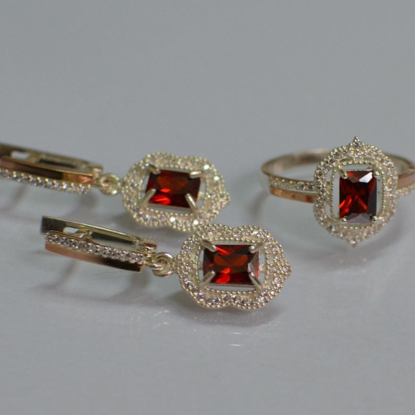 Серебряный набор с золотыми пластинами