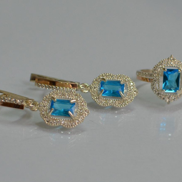 Серебряный набор с золотыми пластинами