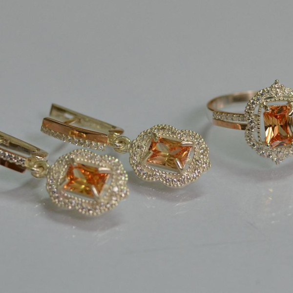 Серебряный набор с золотыми пластинами