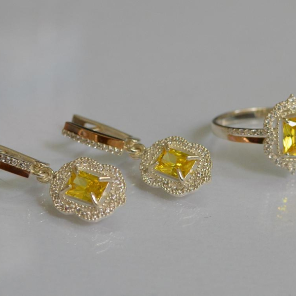 Серебряный набор с золотыми пластинами