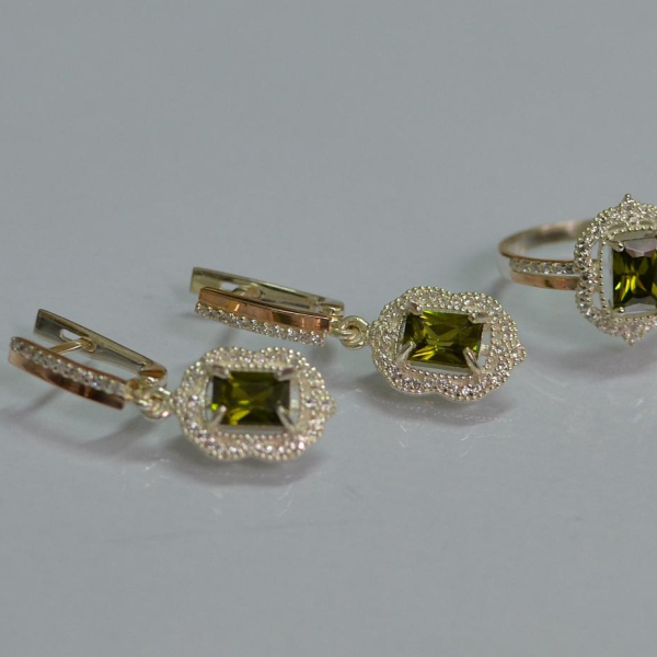 Серебряный набор с золотыми пластинами