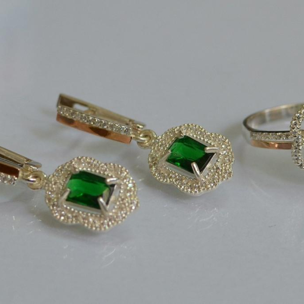 Серебряный набор с золотыми пластинами