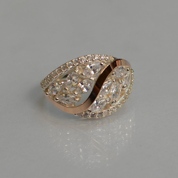 Серебряное кольцо