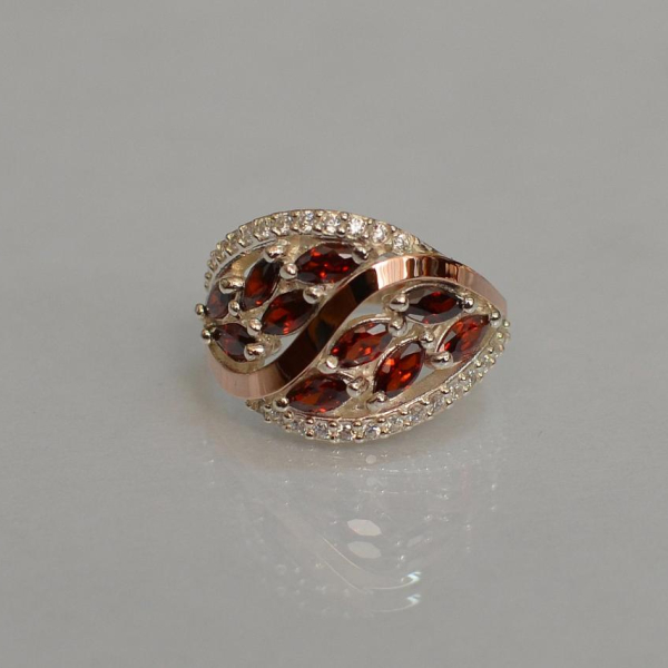 Серебряное кольцо