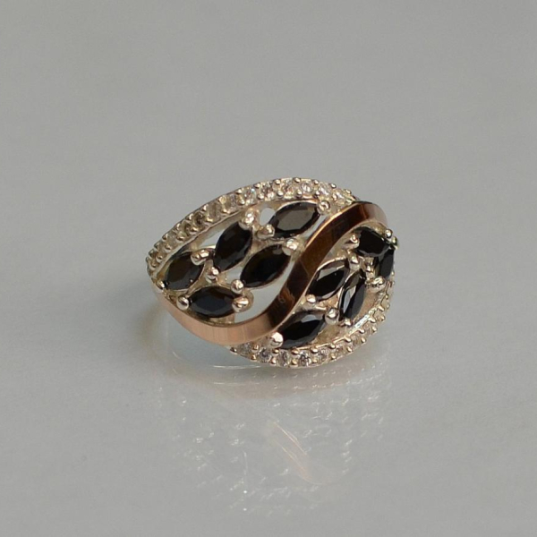 Серебряное кольцо