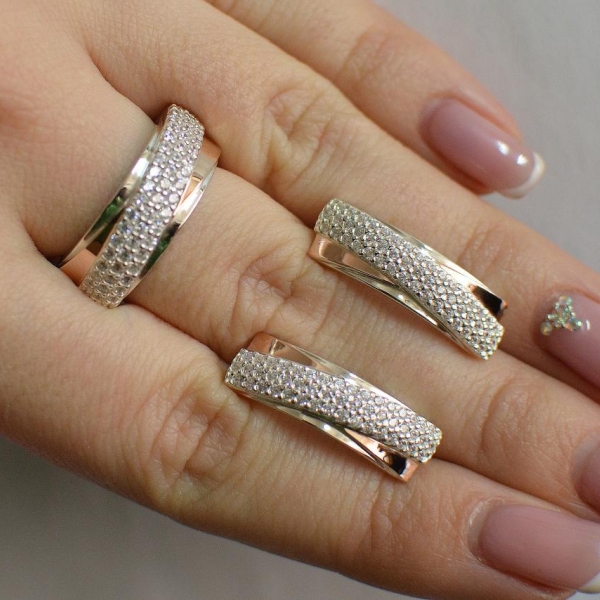 Срібний набір з золотими пластинами