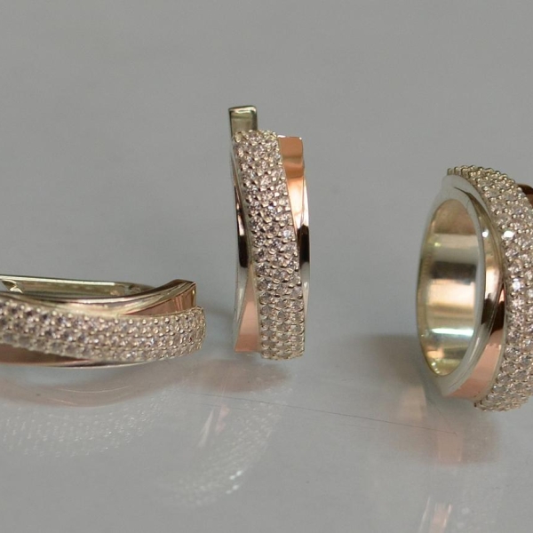 Срібний набір з золотими пластинами