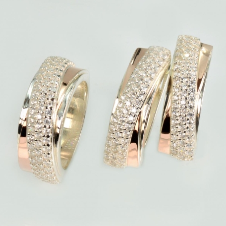 Срібний набір з золотими пластинами