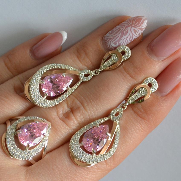 Срібний набір з золотими пластинами