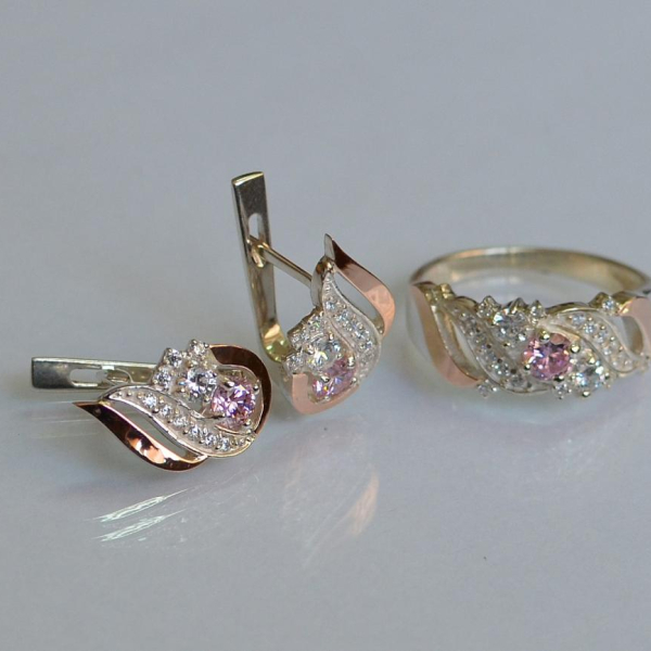 Срібний набір з золотими пластинами