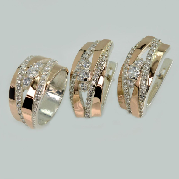 Срібний набір з золотими пластинами