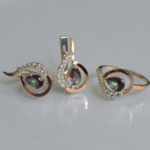 Срібний набір з золотими пластинами