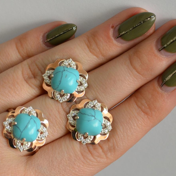 Срібний набір з золотими пластинами