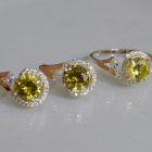 Срібний набір з золотими пластинами