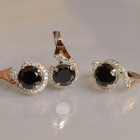 Срібний набір з золотими пластинами