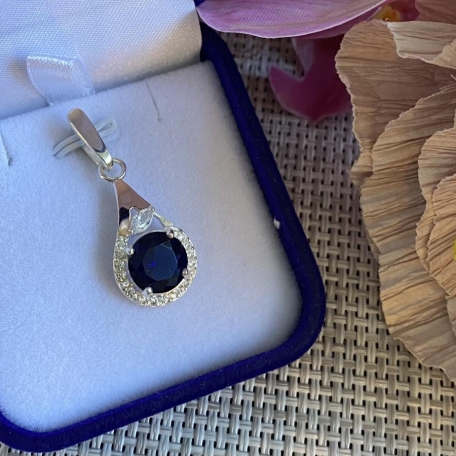 Срібна підвіска з пластинами золота