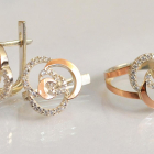 Срібний набір з золотими пластинами