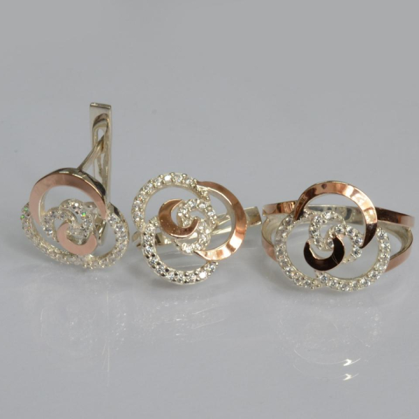 Срібний набір з золотими пластинами