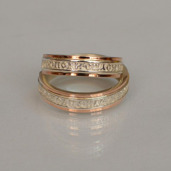 Серебряное кольцо с золотыми вставками