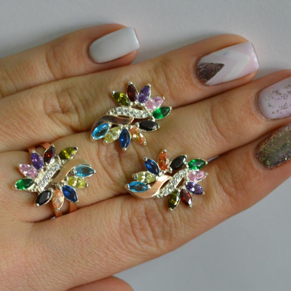 Срібний набір з золотими пластинами