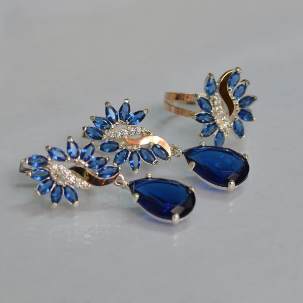 Срібний набір з золотими пластинами