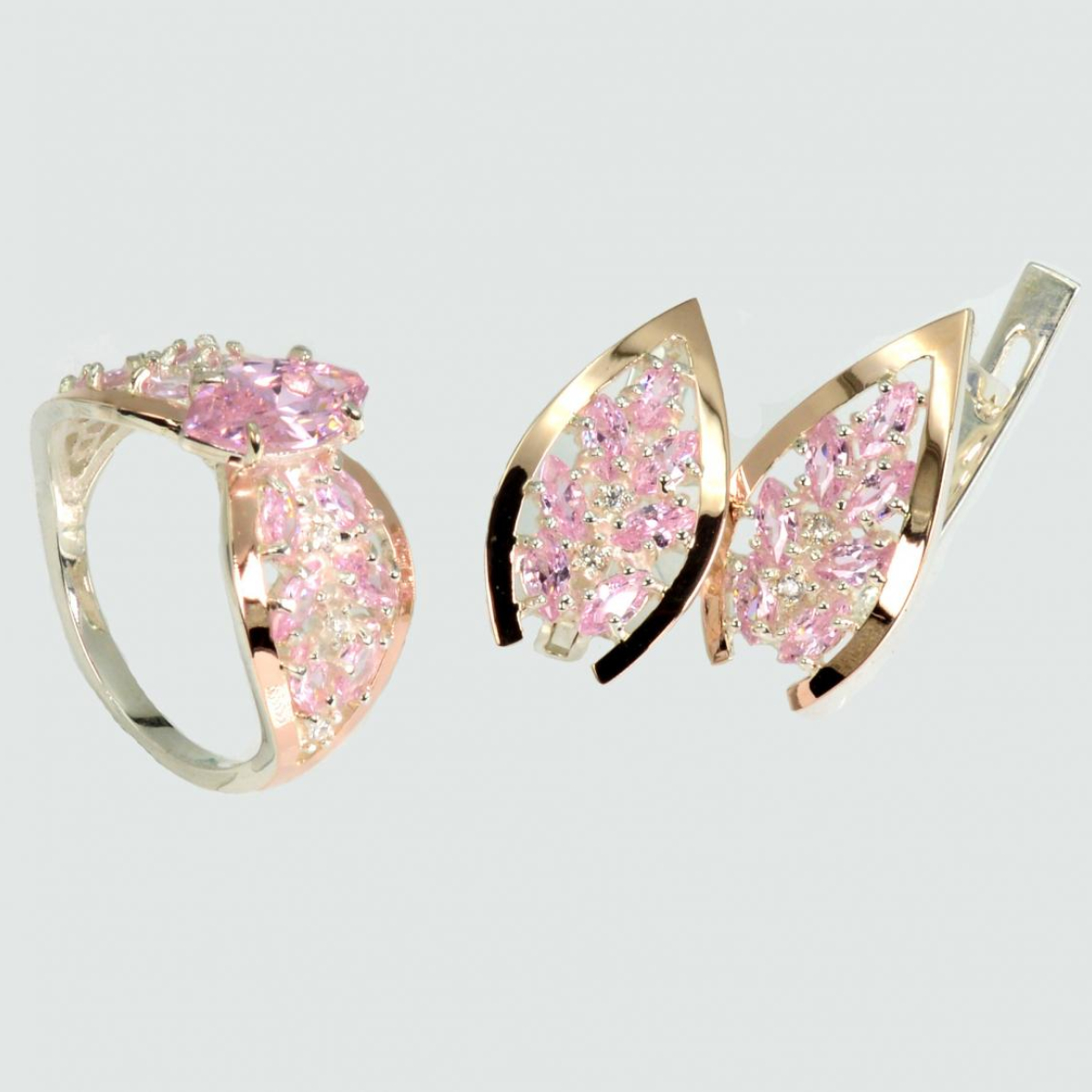 Срібний набір з золотими пластинами