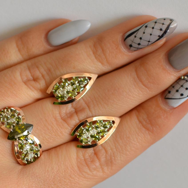 Срібний набір з золотими пластинами